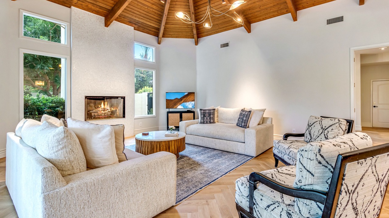 Photo of Livingroom in South Scottsdale