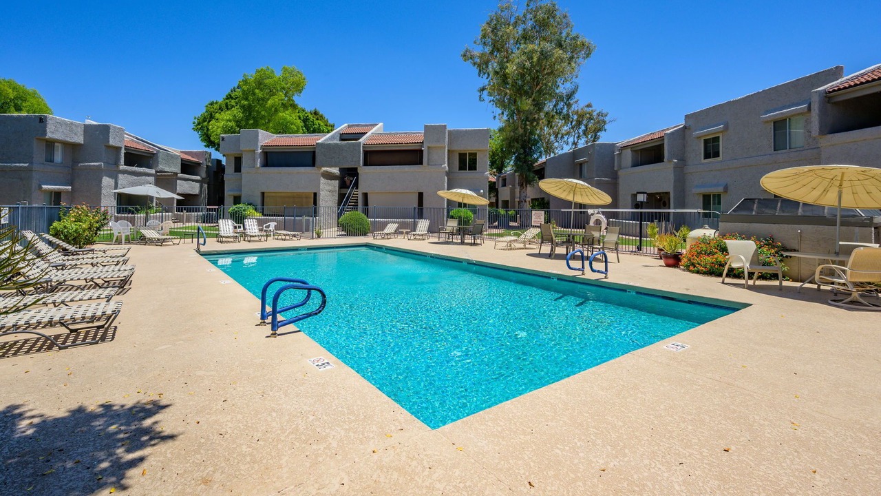 Photo of Outdoor in Paradise Valley Village