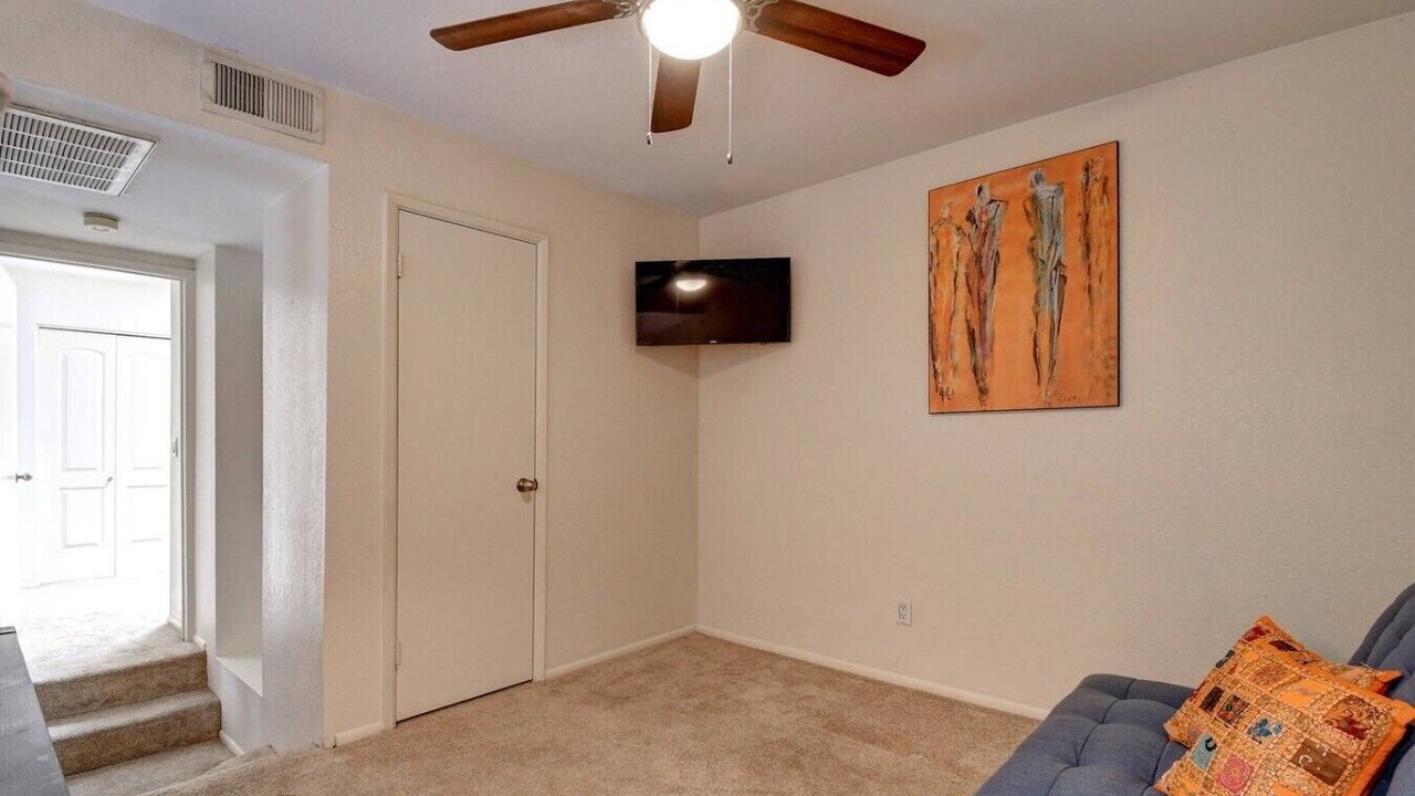 Photo of Livingroom in Tempe