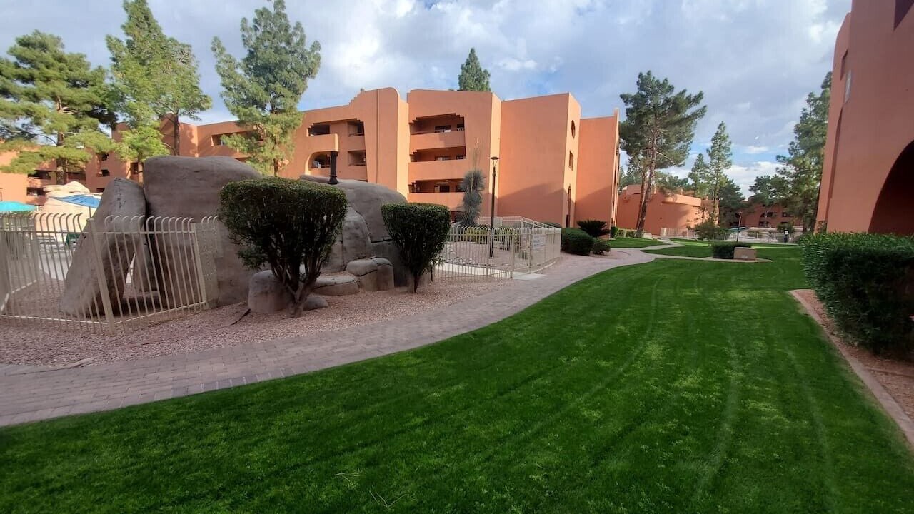 Photo of Outdoor in Paradise Valley Village