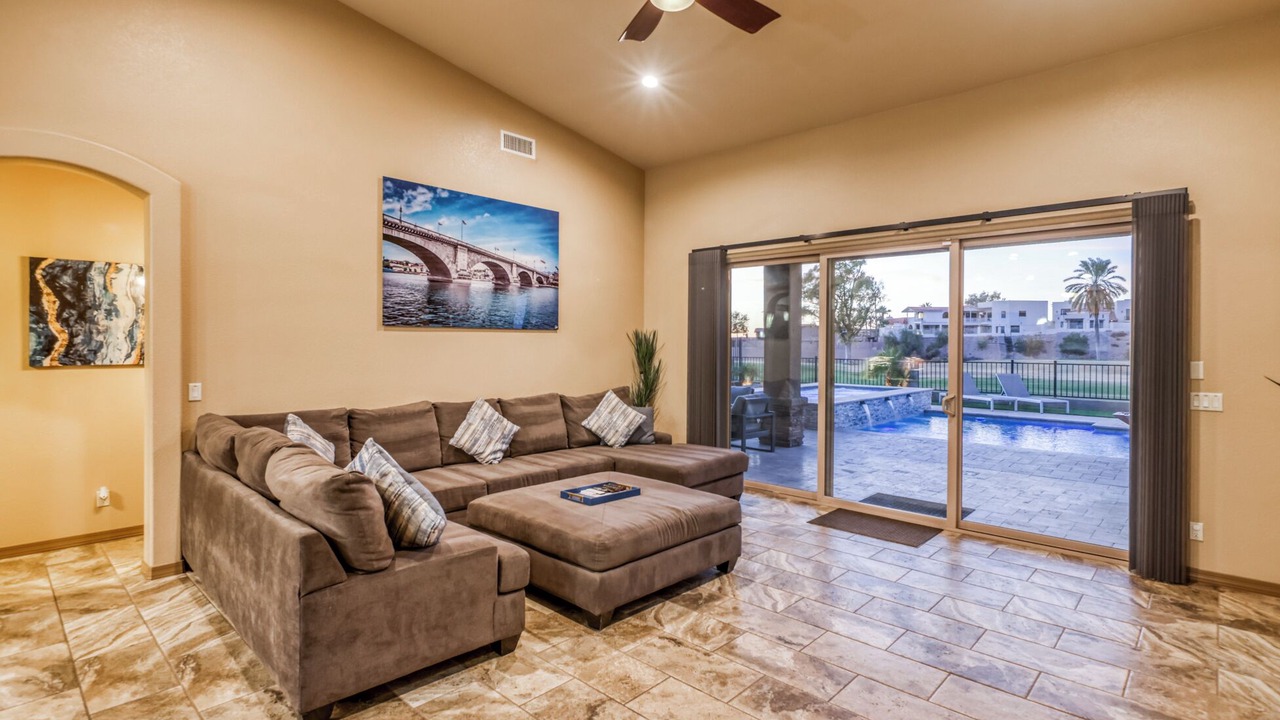 Photo of Livingroom in Residential Estates