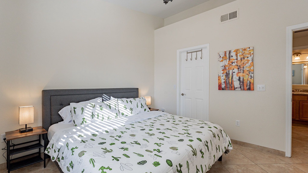 Photo of Bedroom in Paradise Valley Village