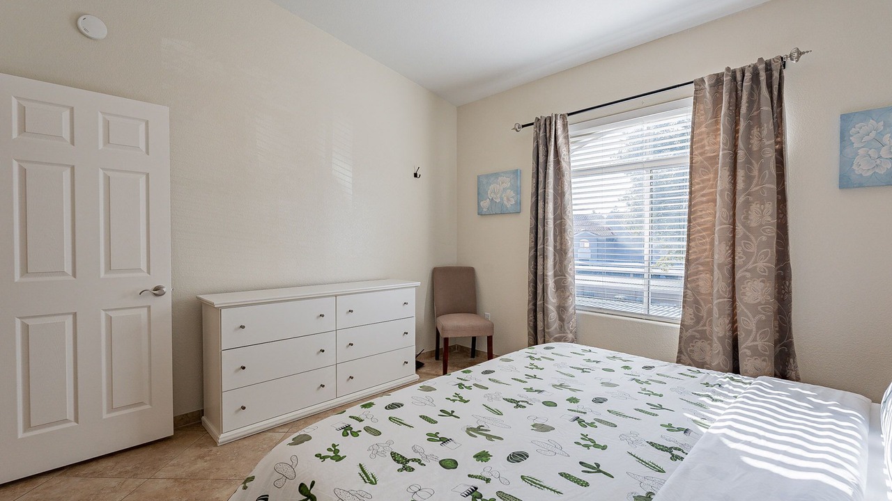 Photo of Bedroom in Paradise Valley Village