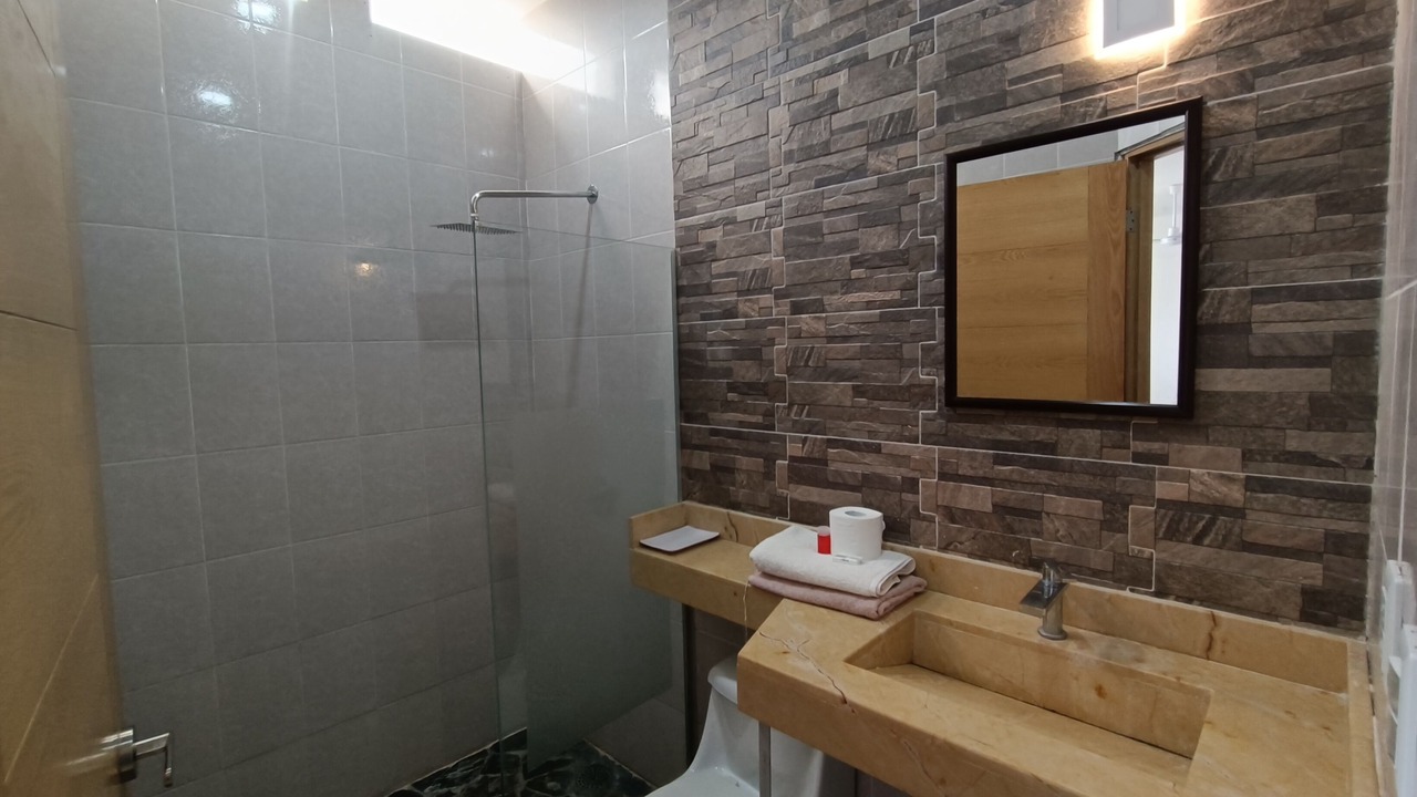 Photo of Bathroom in R