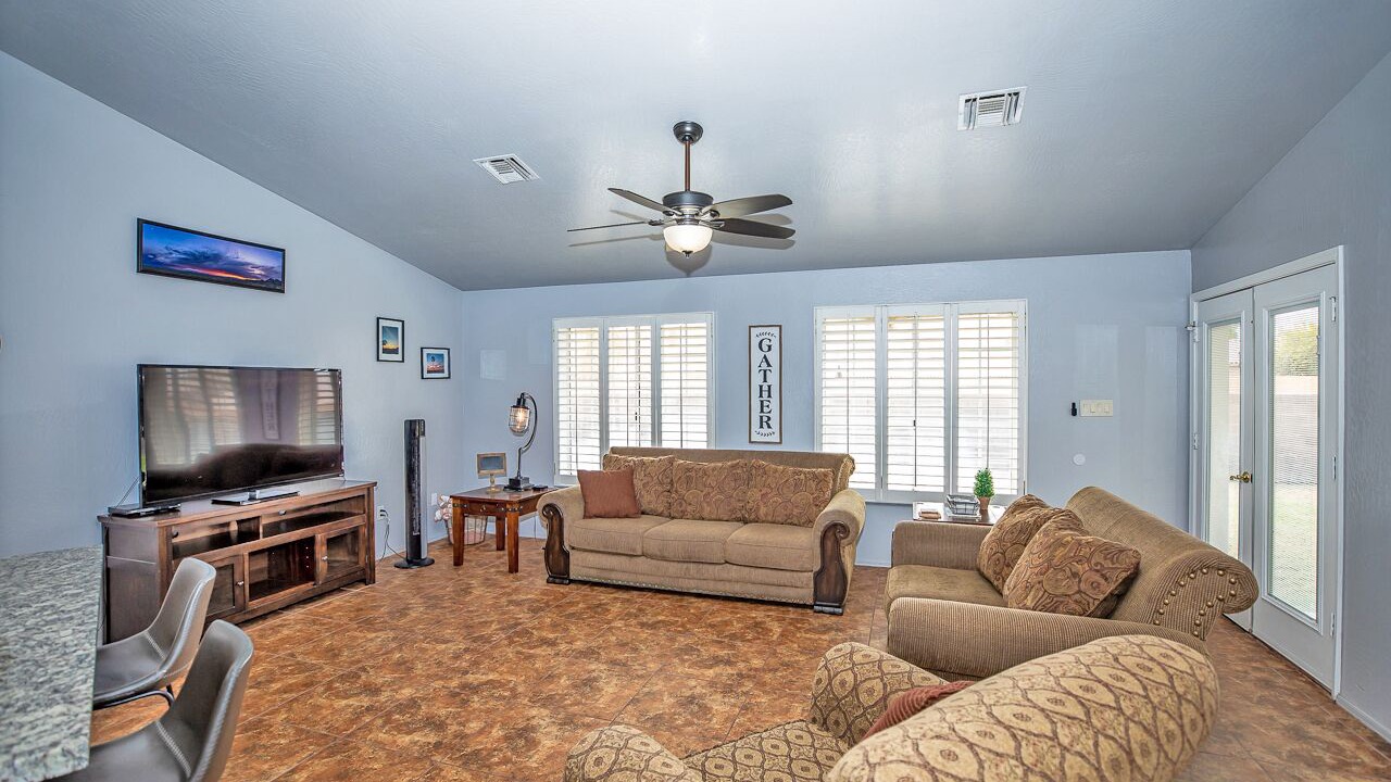 Photo of Livingroom in Yuma