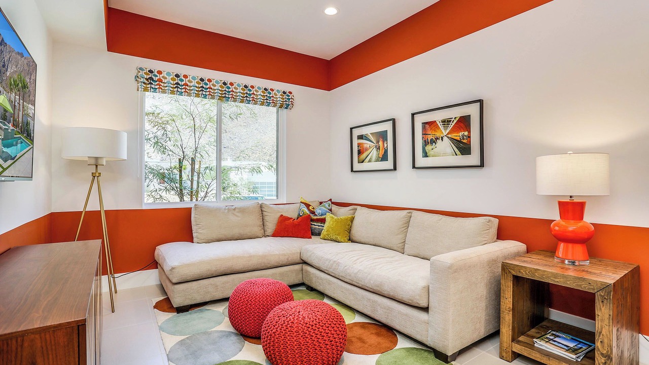 Photo of Livingroom in Historic Tennis Club
