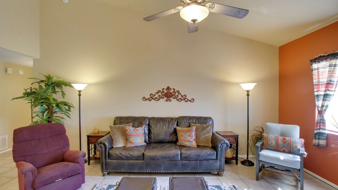 Photo of Livingroom in Park Center Place