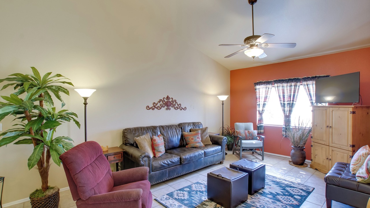 Photo of Livingroom in Park Center Place
