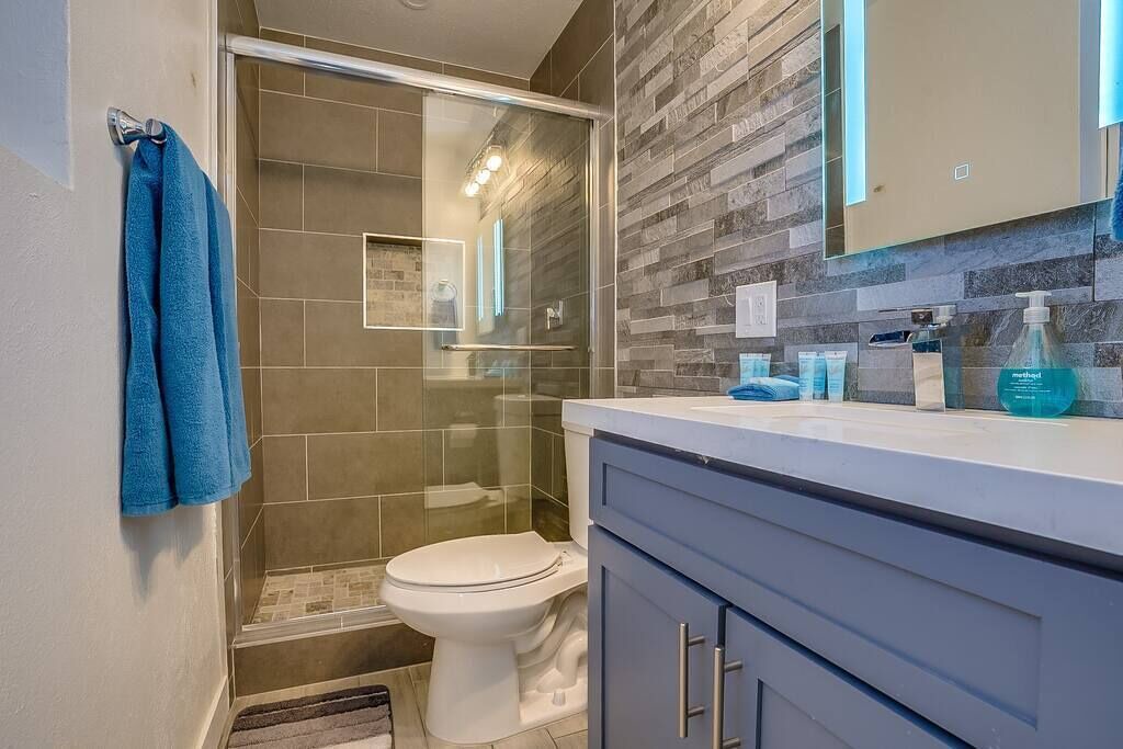 Photo of Bathroom in New Papago Parkway