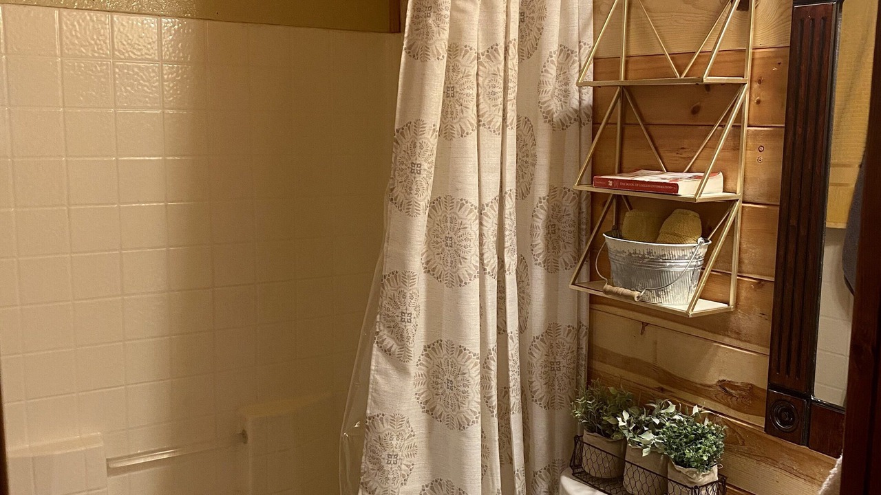 Photo of Bathroom in Quartzsite