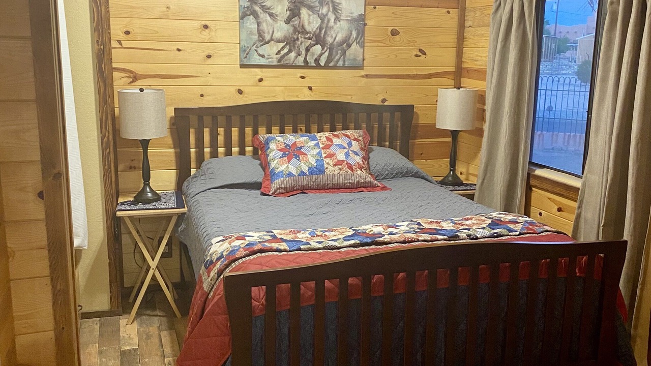 Photo of Bedroom in Quartzsite