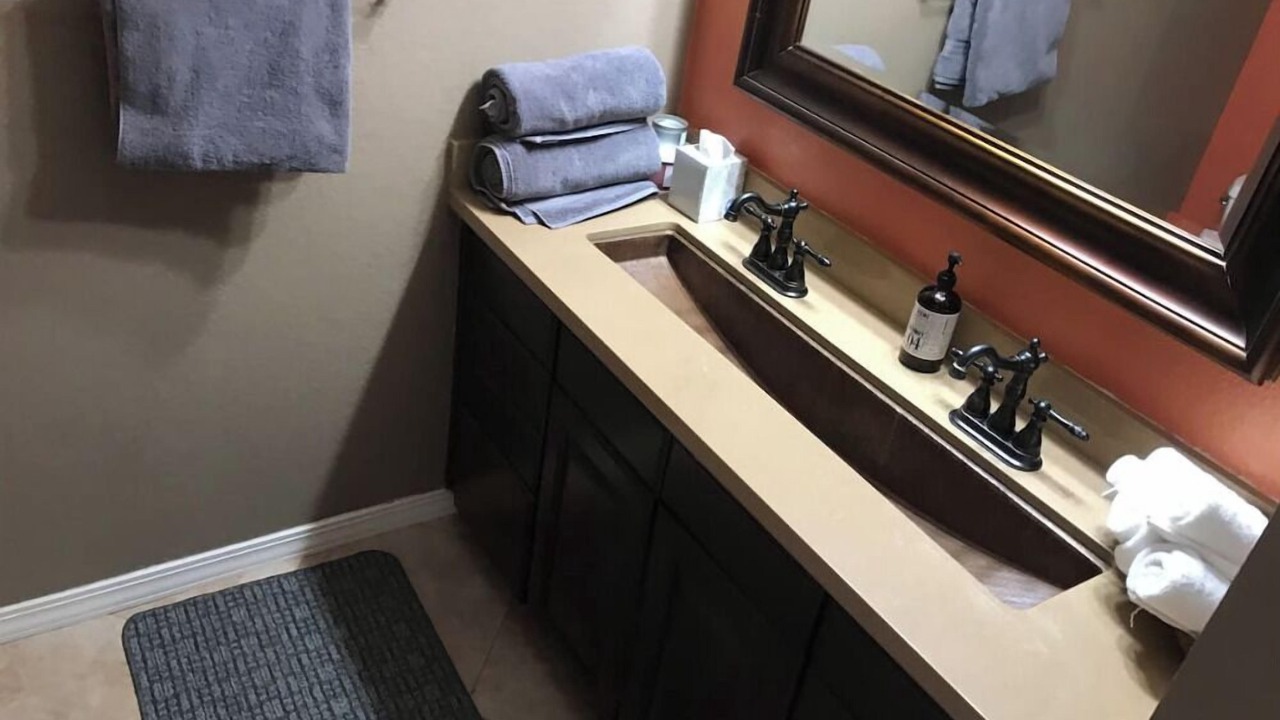 Photo of Bathroom in Cactus Glen