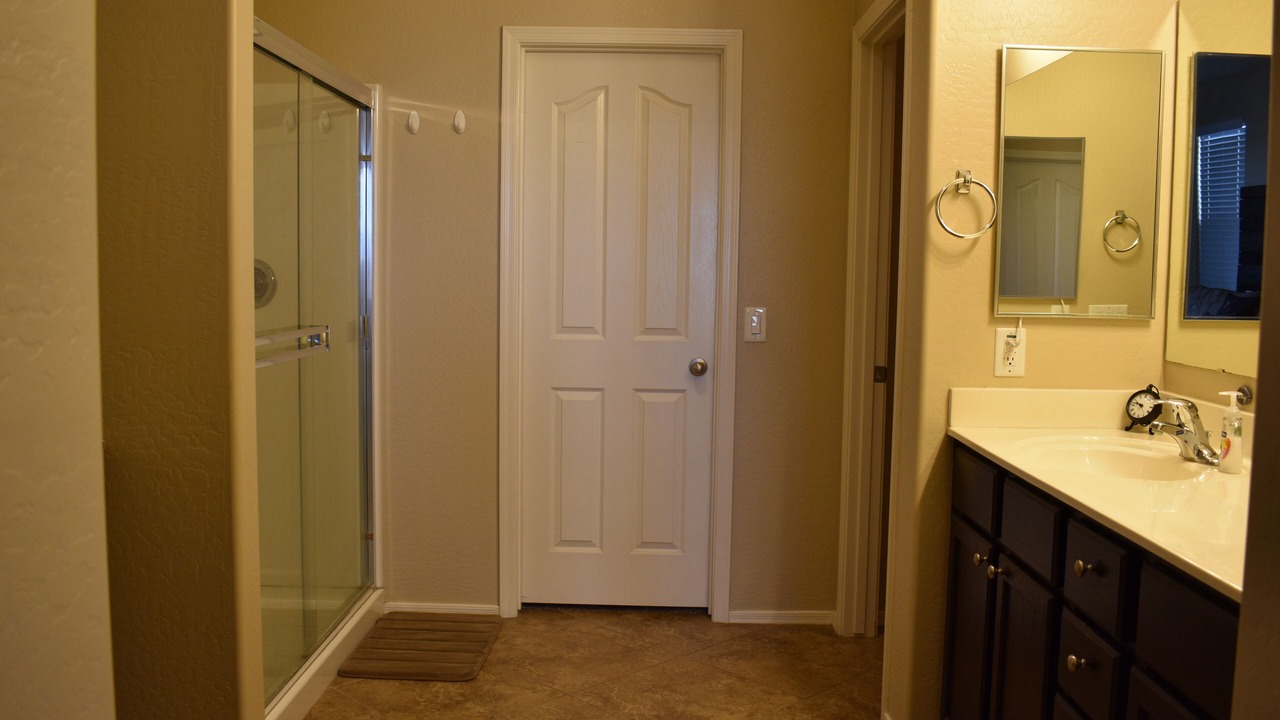 Photo of Bathroom in Crossriver