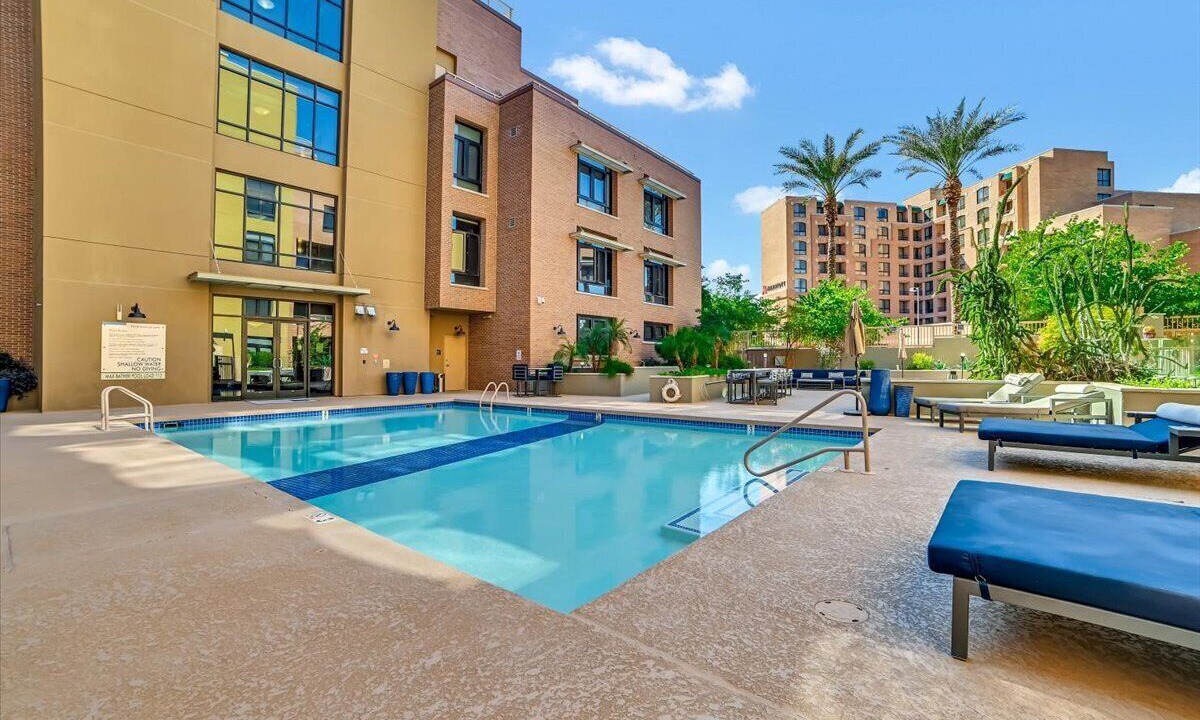 Photo of Outdoor in Entertainment District