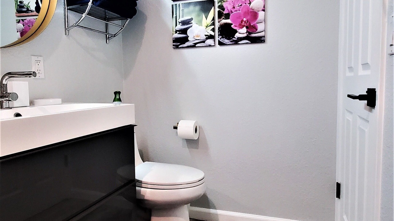 Photo of Bathroom in Melrose Meadows