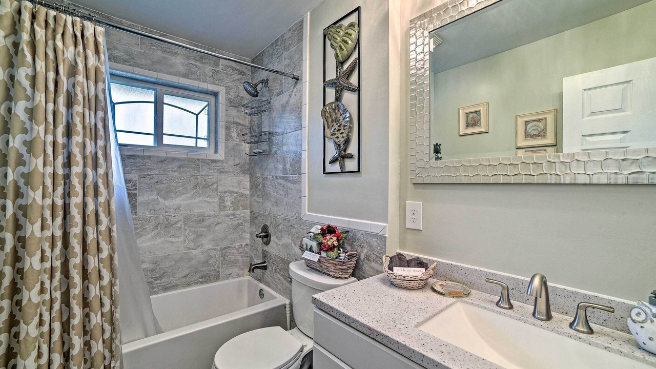 Photo of Bathroom in Port Isabel