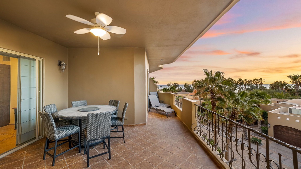 Photo of Patio Balcony in Sandy Beach