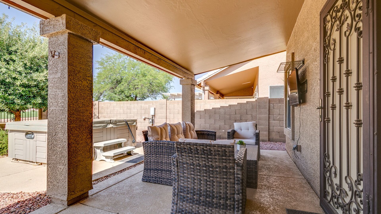 Photo of Patio Balcony in Palm Valley