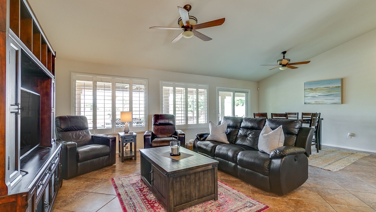Photo of Livingroom in Palm Valley