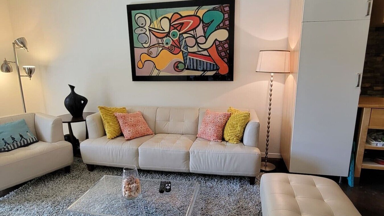 Photo of Livingroom in Encanto