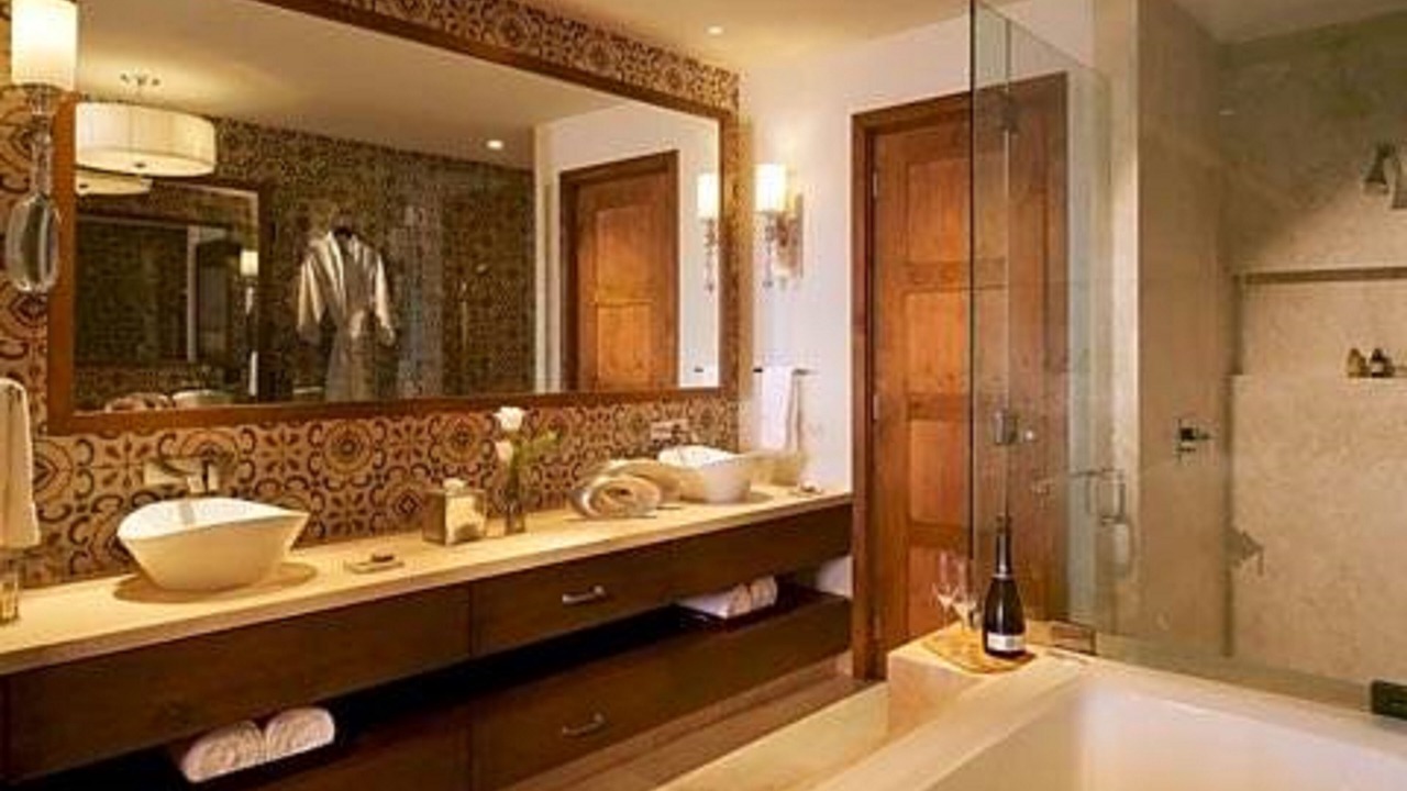 Photo of Bathroom in Marina