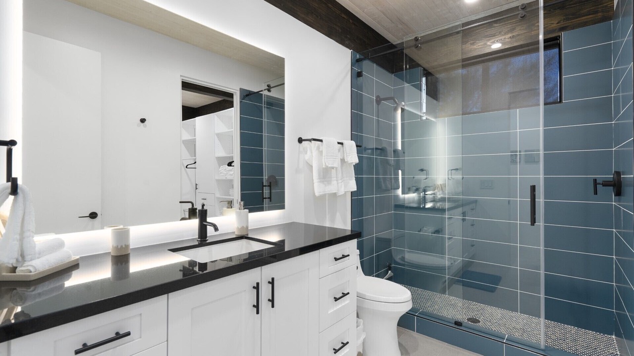 Photo of Bathroom in Leigh Estates