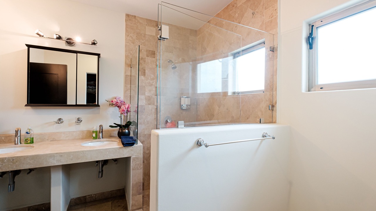 Photo of Bathroom in El Tezal