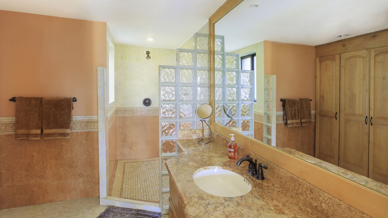 Photo of Bathroom in Cabo Bello