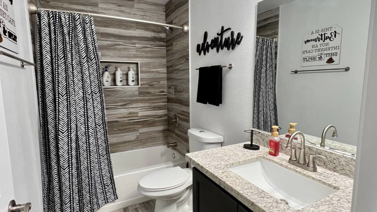 Photo of Bathroom in Yuma