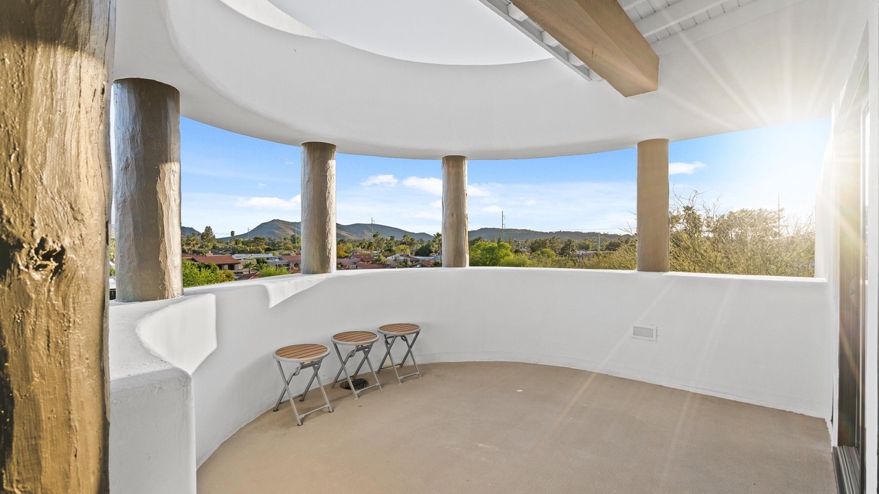 Photo of Patio Balcony in North Mountain