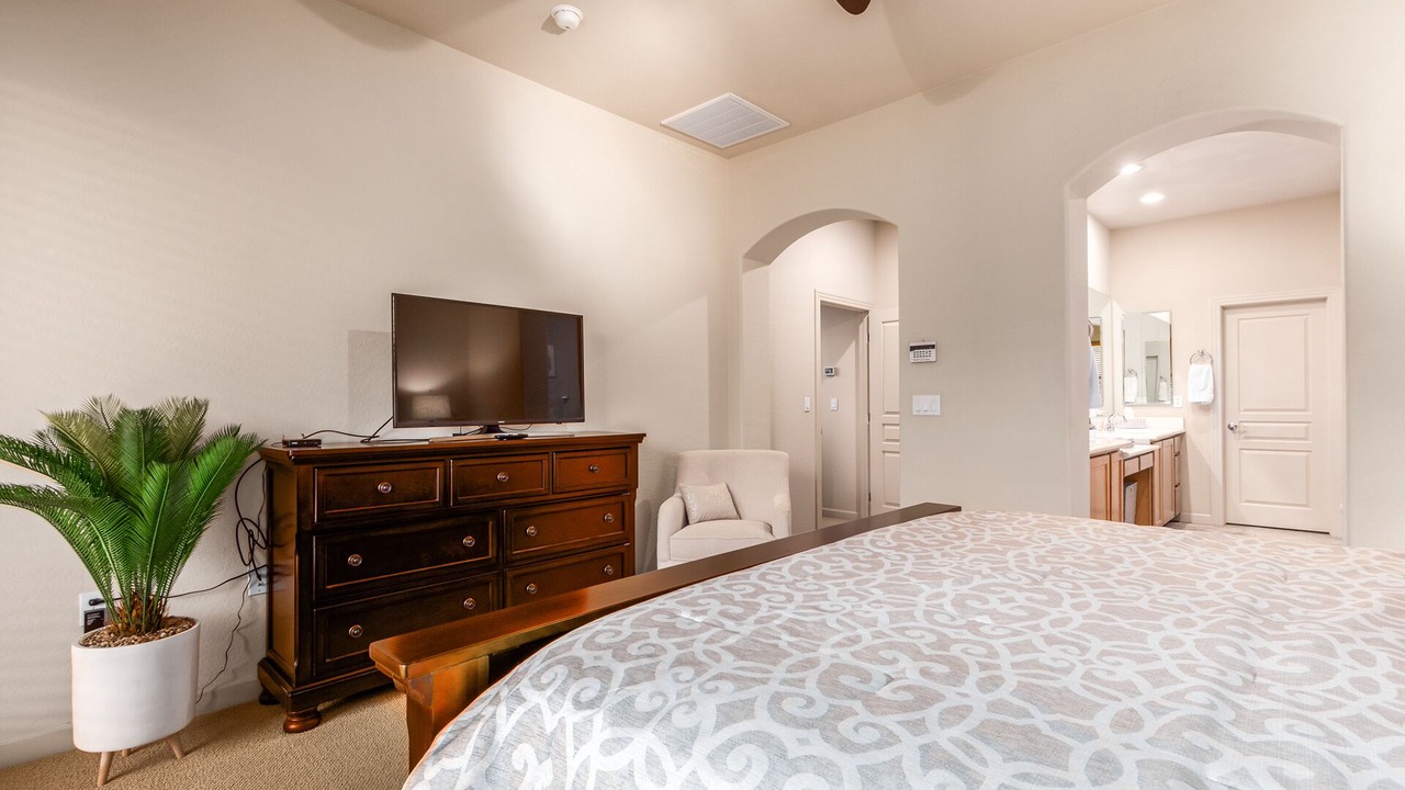 Photo of Bedroom in Talon Retreat
