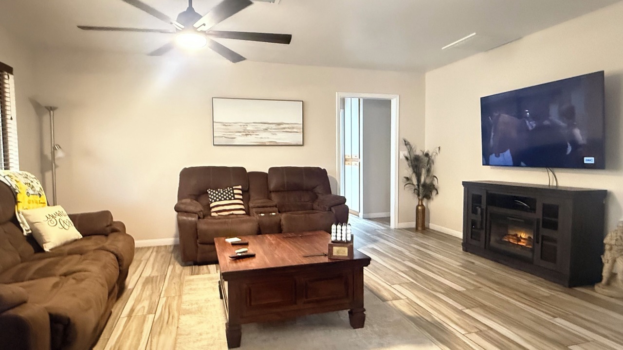 Photo of Livingroom in Fortuna Foothills