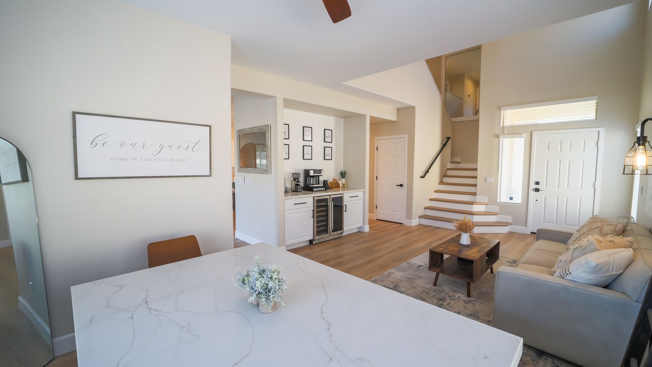 Photo of Livingroom in Stetson Hills State