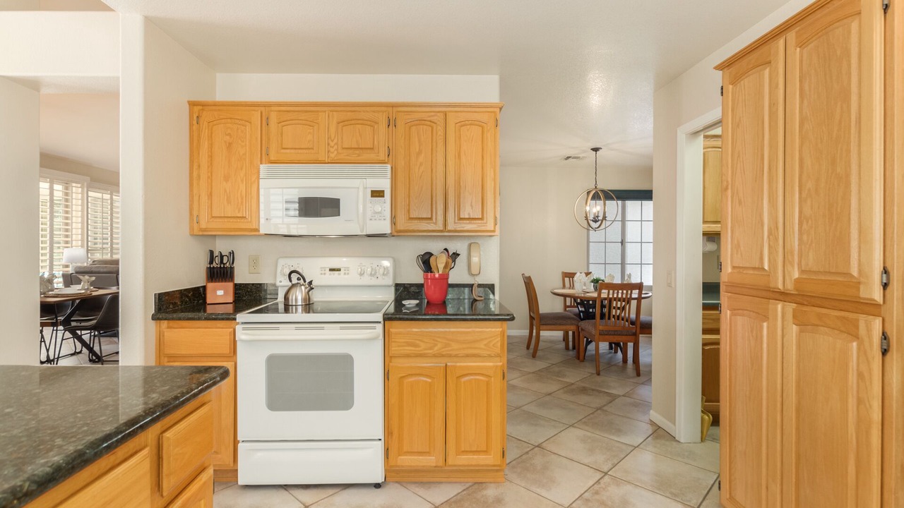 Photo of Kitchen in Cottonwood