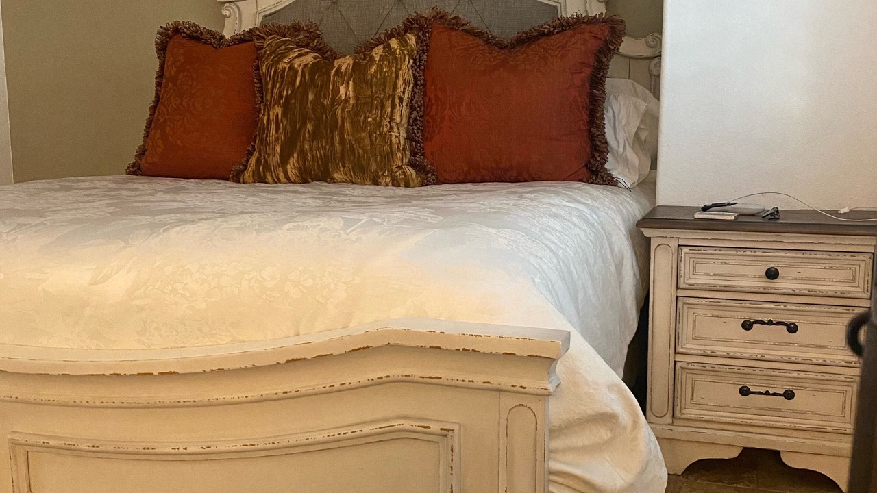 Photo of Bedroom in South Mountain