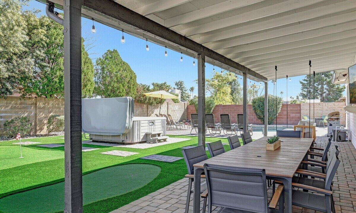 Photo of Outdoor in Paradise Valley Village