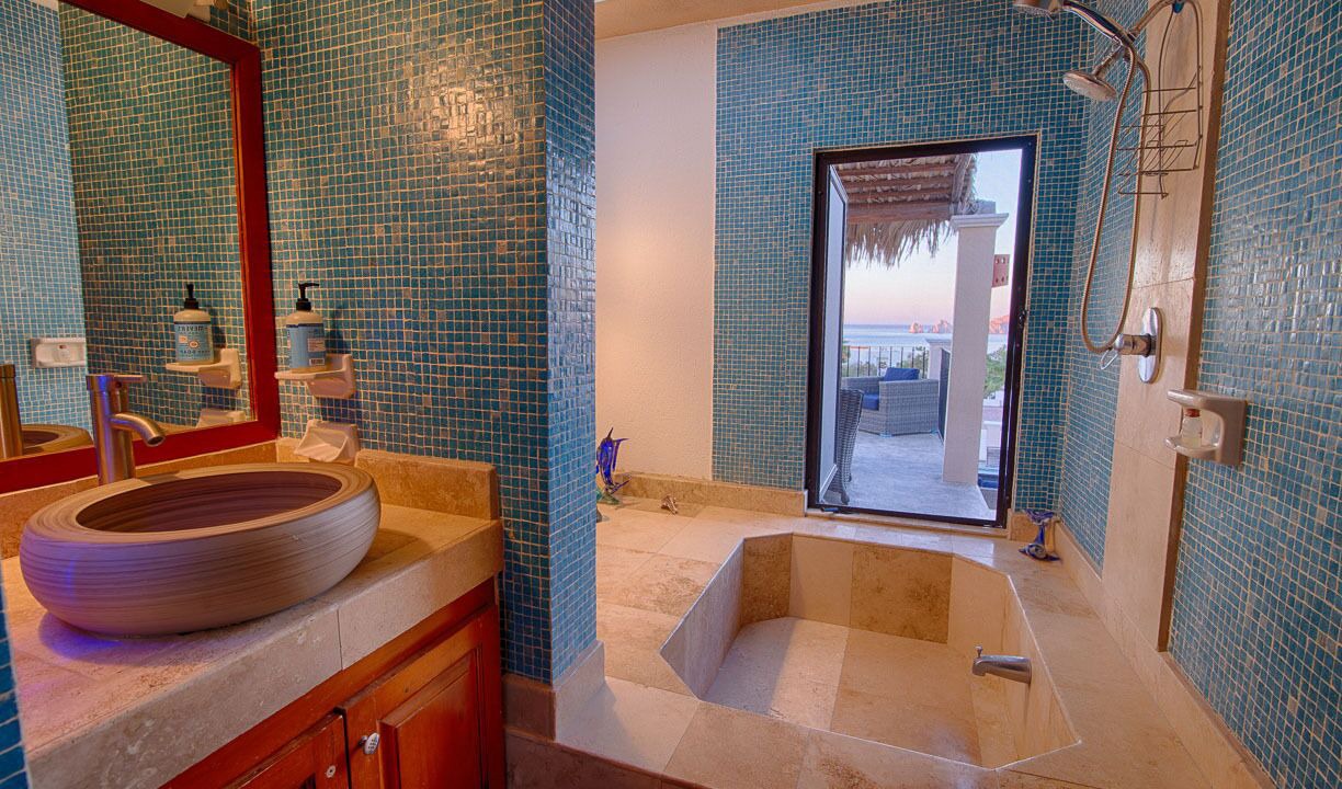 Photo of Bathroom in Cabo Bello