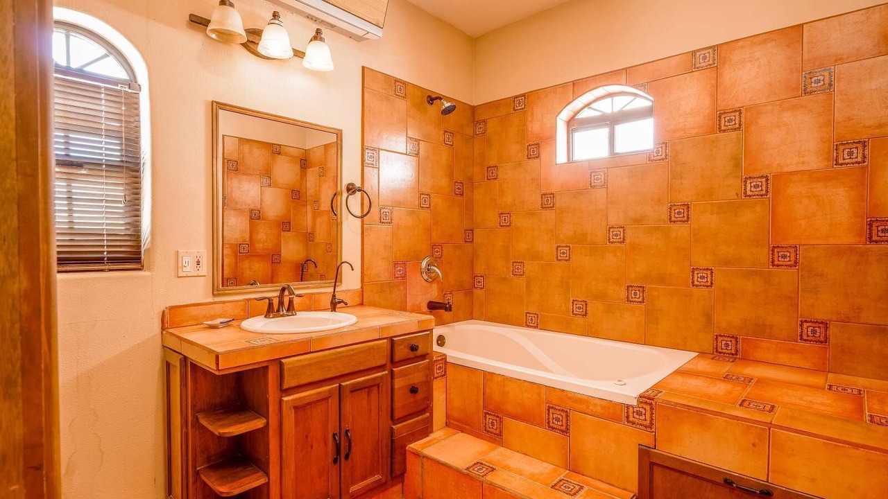 Photo of Bathroom in El Dorado Ranch
