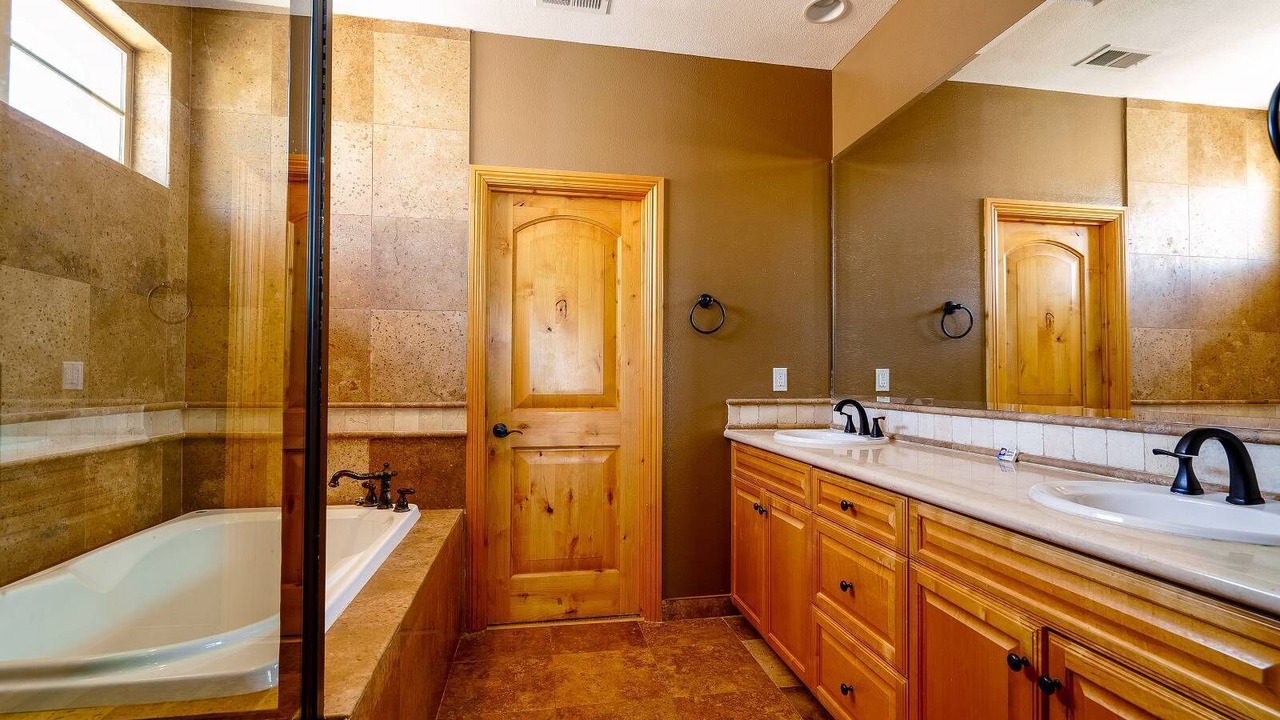 Photo of Bathroom in El Dorado Ranch
