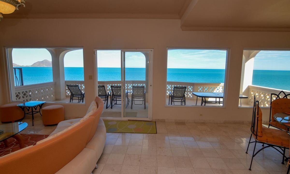 Photo of Patio Balcony in Villas de Las Palmas