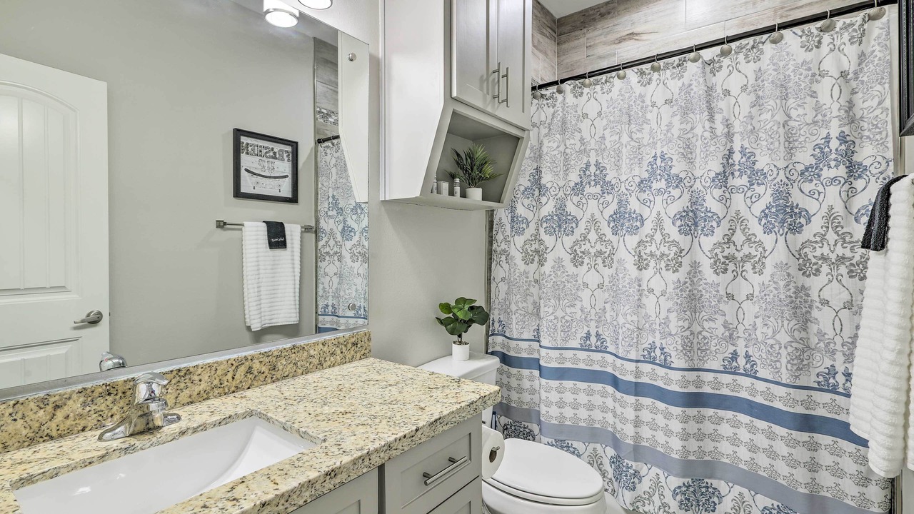 Photo of Bathroom in Edinburg