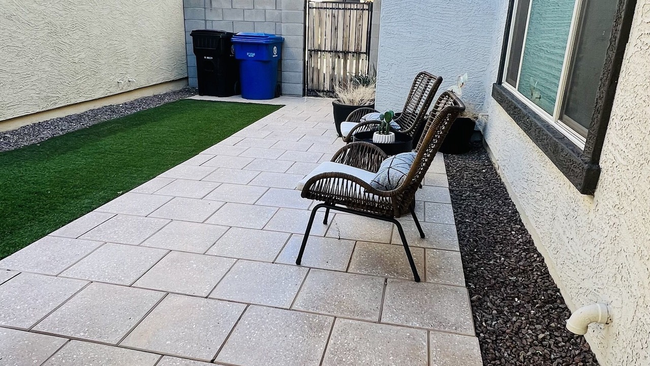 Photo of Patio Balcony in Sycamore Farms