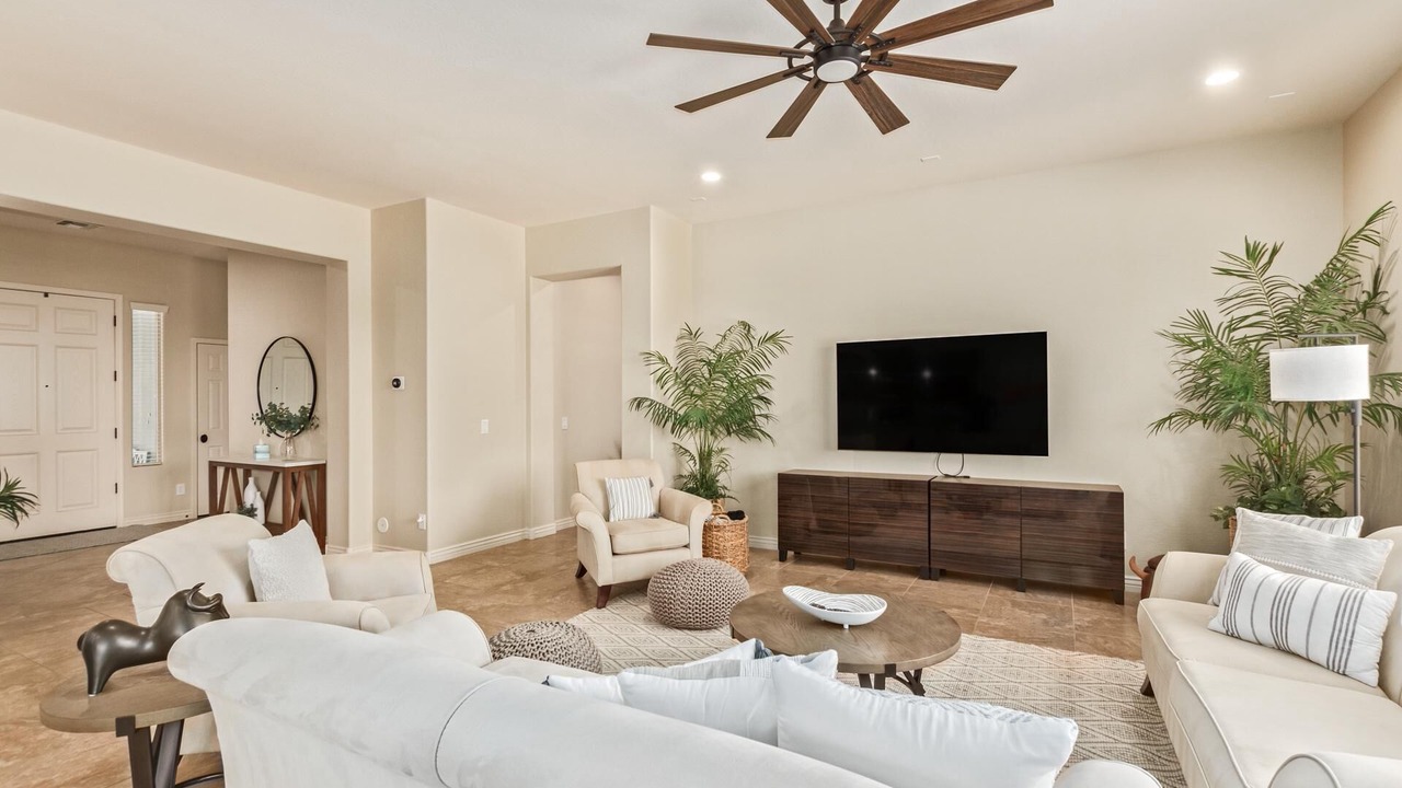 Photo of Bedroom in Montecito in Estrella