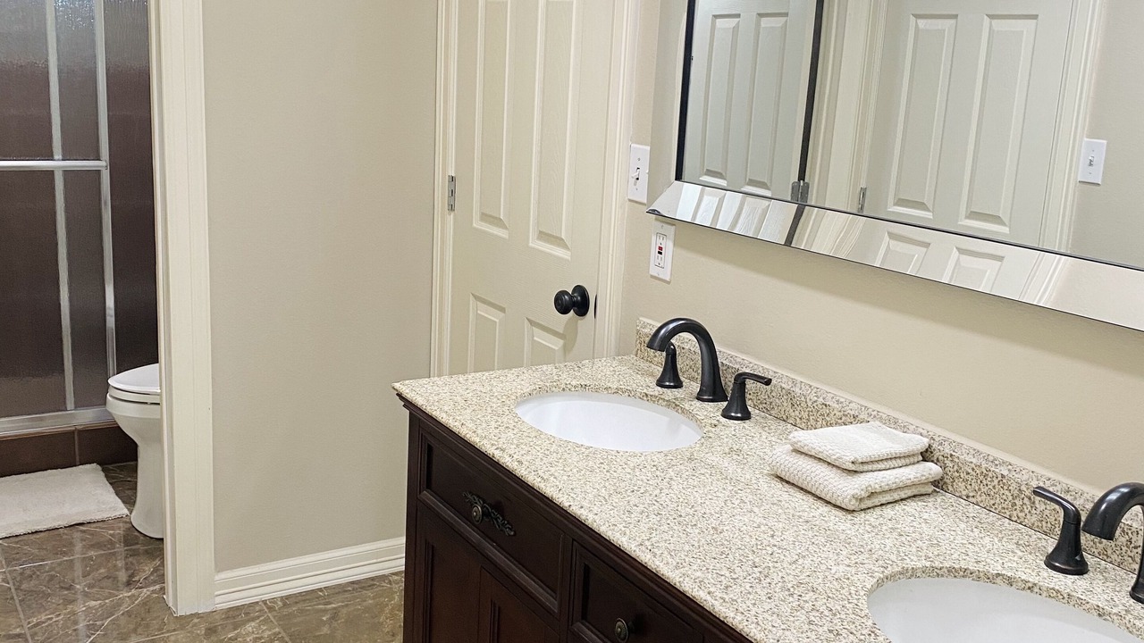 Photo of Bathroom in Brownsville