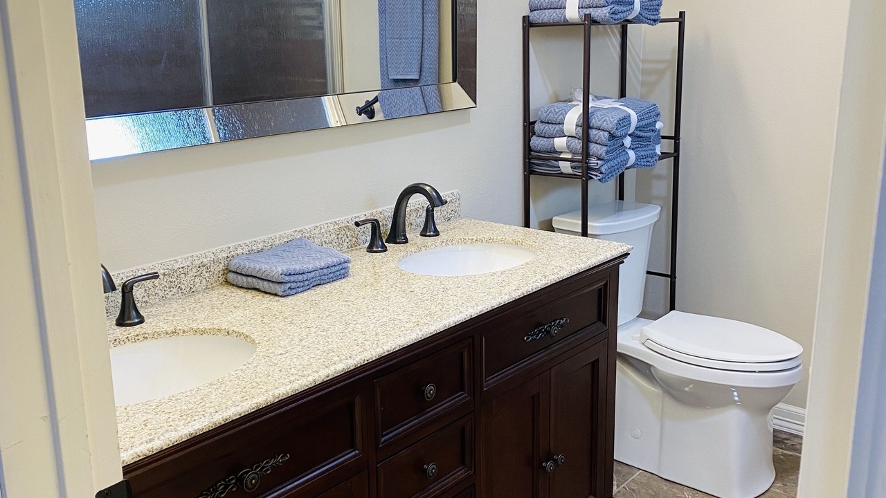 Photo of Bathroom in Brownsville