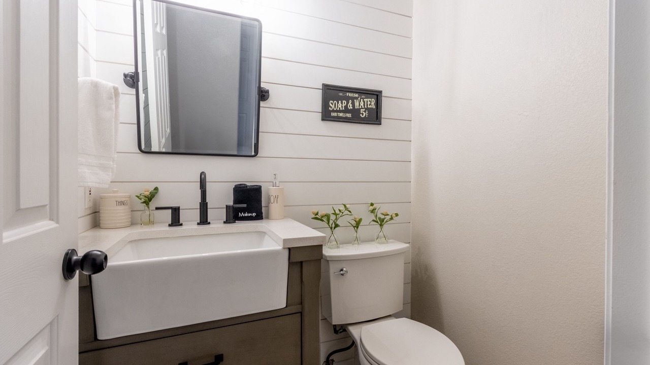 Photo of Bathroom in Alta Vista Estates