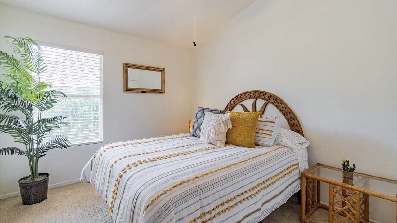 Photo of Bedroom in Glendale
