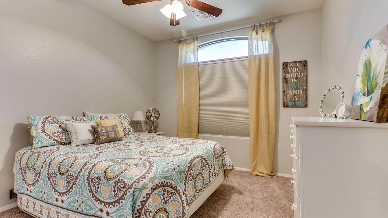 Photo of Bedroom in Rovey Farm Estates
