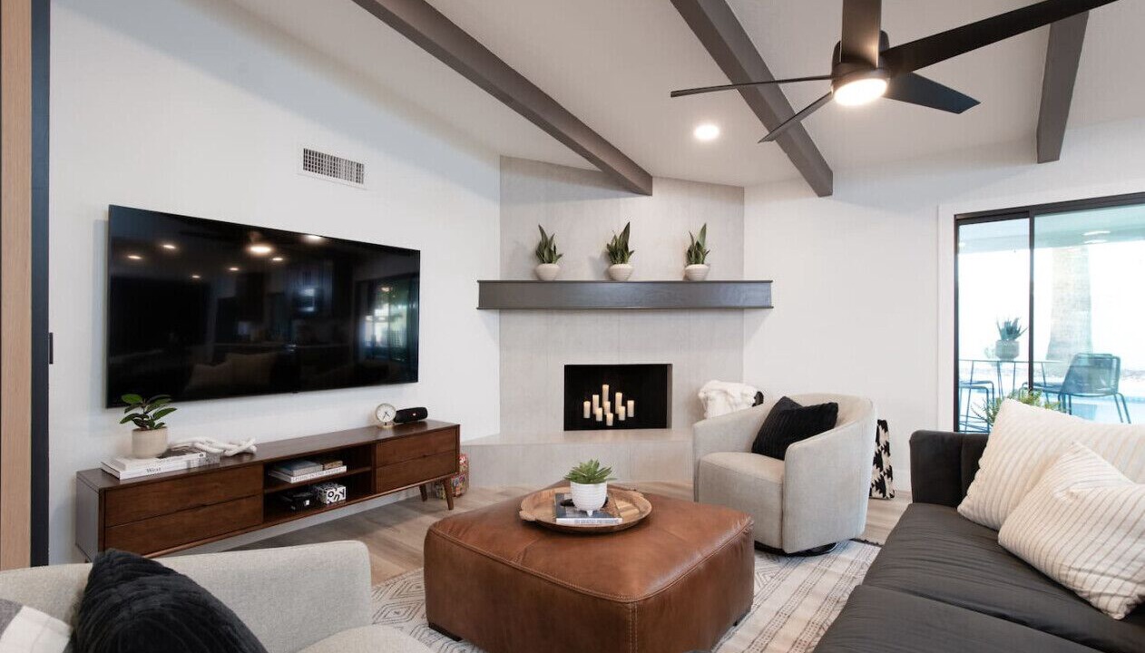 Photo of Livingroom in Raskin Estates