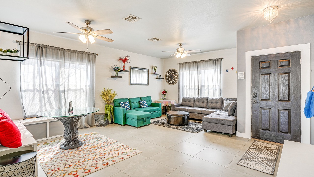 Photo of Livingroom in Alta Vista Estates